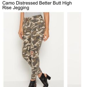 camo distressed jeggings size 7 better butt